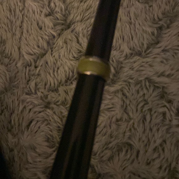 Silver tone band ring with green enamel and blue stones size 7.5/8 - Picture 9 of 14